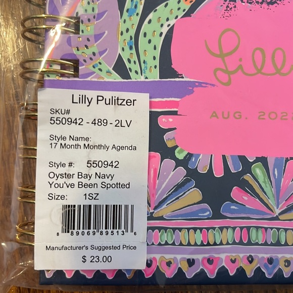 Aug 2022 -Dec 2023 Lilly Pulitzer Weekly Planner - Picture 4 of 4